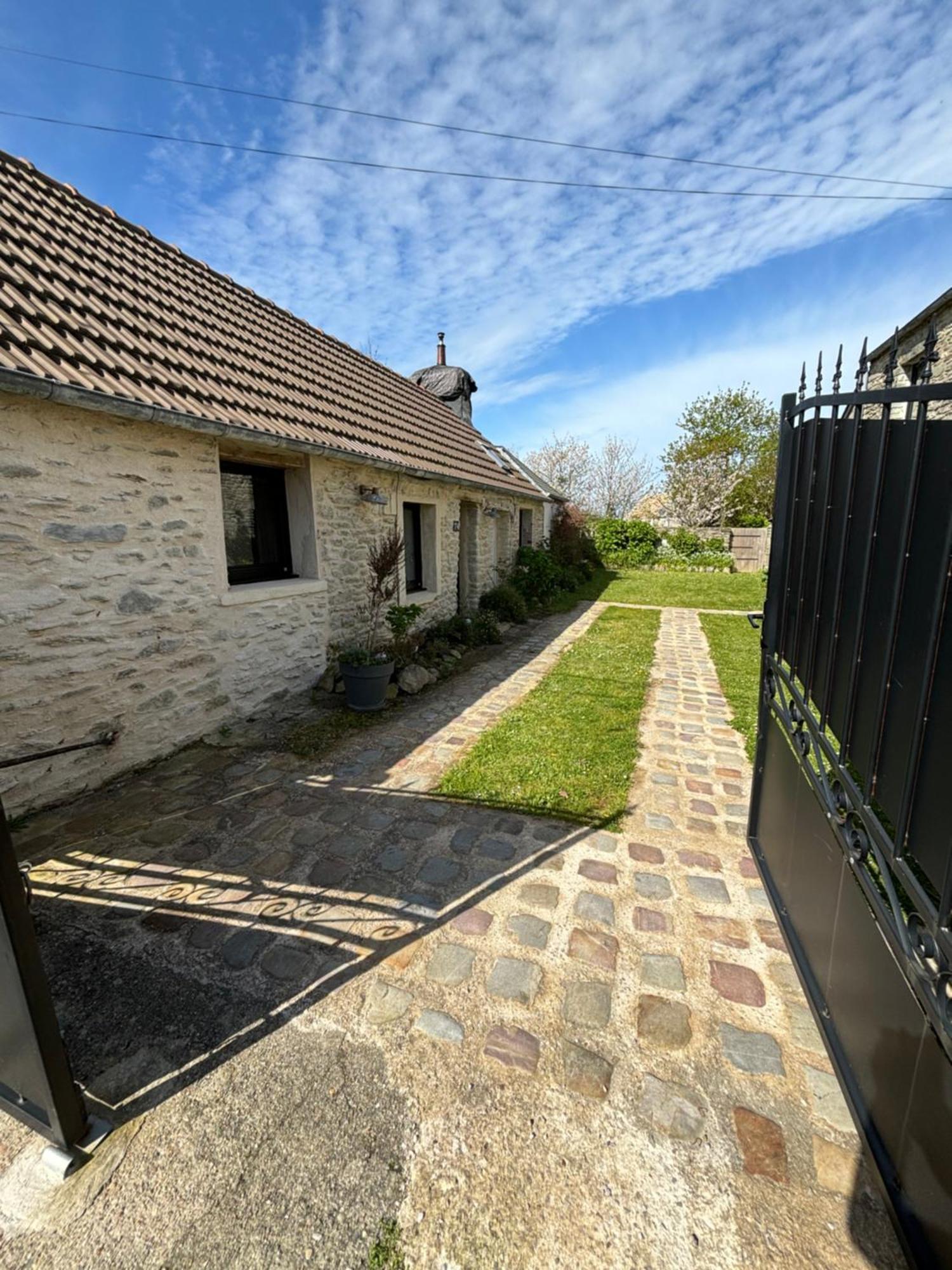 Gite La Fontaine Des Pres Cherbourg-en-Cotentin Ngoại thất bức ảnh