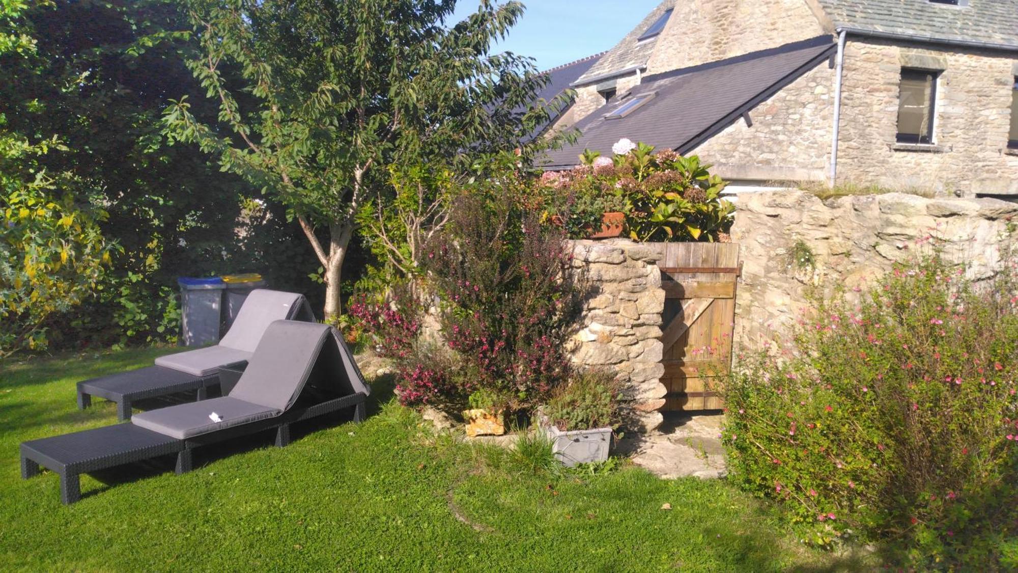 Gite La Fontaine Des Pres Cherbourg-en-Cotentin Ngoại thất bức ảnh